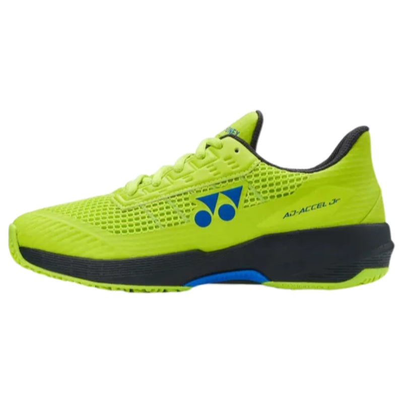 Детски маратонки Yonex AD-ACCEL Clay Fresh Lime с лека горна част за стабилност и комфорт на клей кортове.