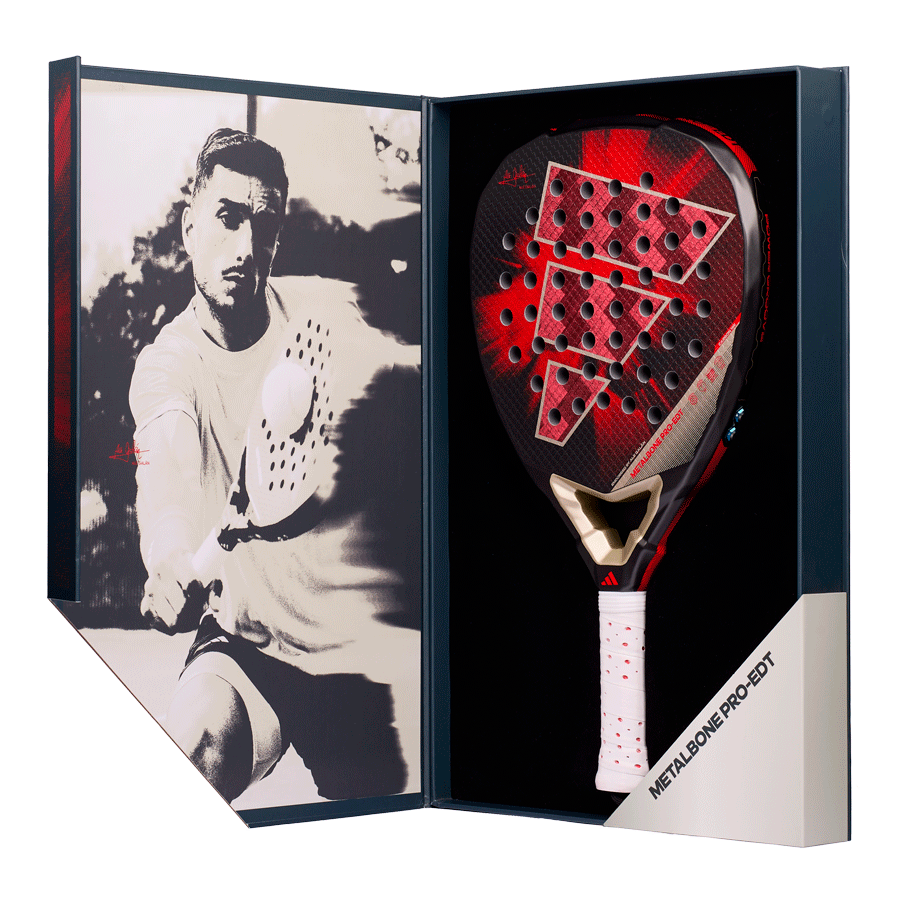 Падел ракета Adidas Metalbone Pro EDT в стилна опаковка с изображение на играч.