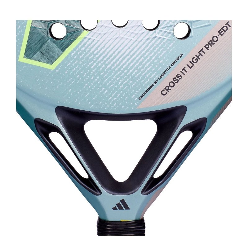 Падел ракета Adidas Cross It Light Pro EDT, с кръгла форма и централен sweet spot за контрол и маневреност.