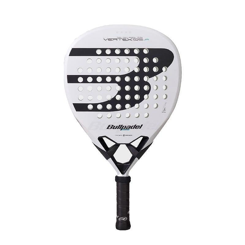 Bullpadel Vertex Jr Boy 26 padel racket with a diamond shape, Polyglass face, Evalastic core, and CarbonTube carbon frame, designed for advanced young players.