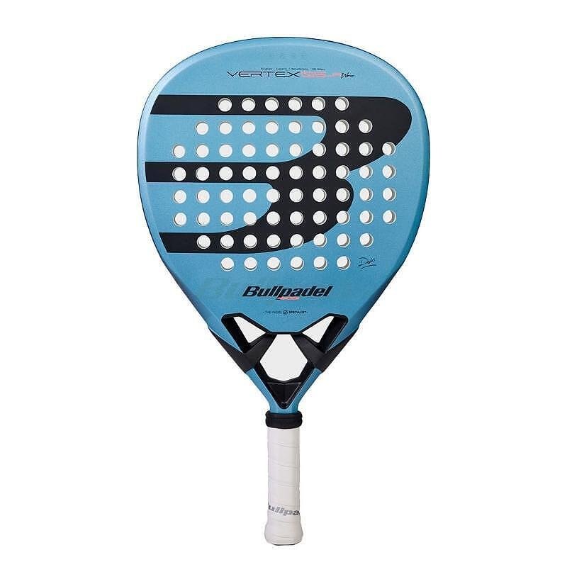 Bullpadel Vertex Jr Girl 26 padel racket with a diamond shape, Polyglass face, Evalastic core and CarbonTube carbon frame, designed for advanced young female players.