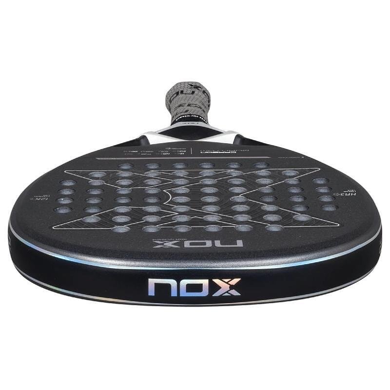 NOX Quantum 12K Carbon padel racket