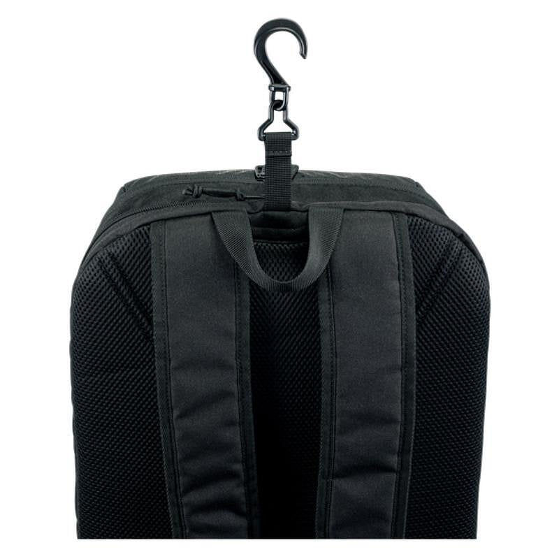 Раница Yonex Team 28L Blast Blue - тенис раница 28L с място за 3 ракети и двойно подплатени презрамки