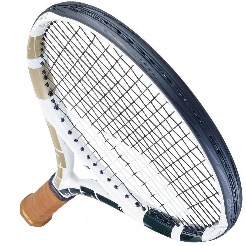 Тенис ракета Babolat Pure Drive Team Wimbledon Gen10 – лека и универсална тенис ракета с модерен Wimbledon дизайн.