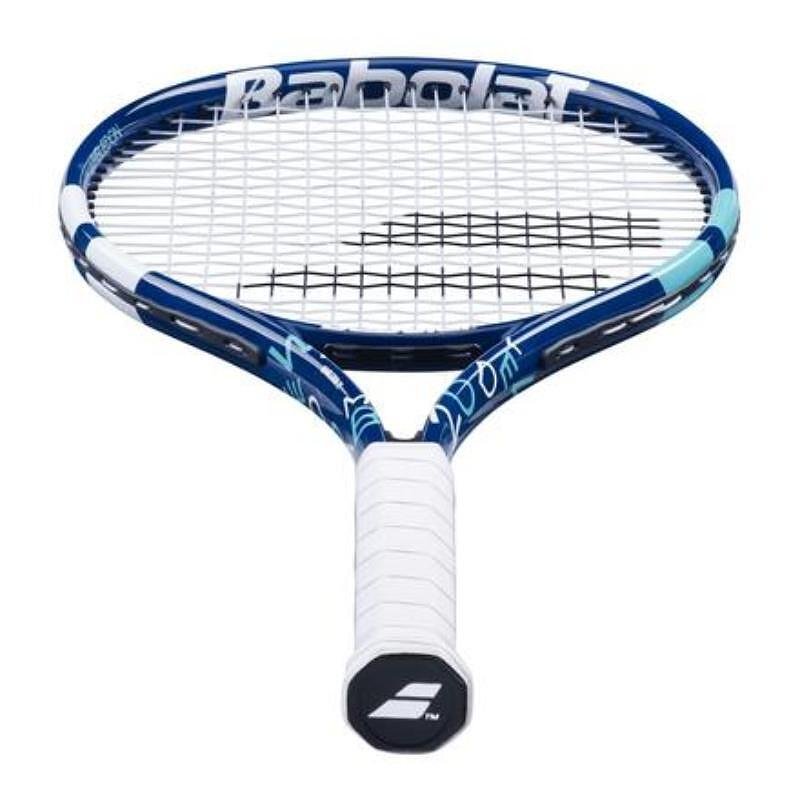 Тенис ракета Babolat Wimbledon 27 – лека и маневрена ракета за начинаещи и средно-напреднали тенисисти.