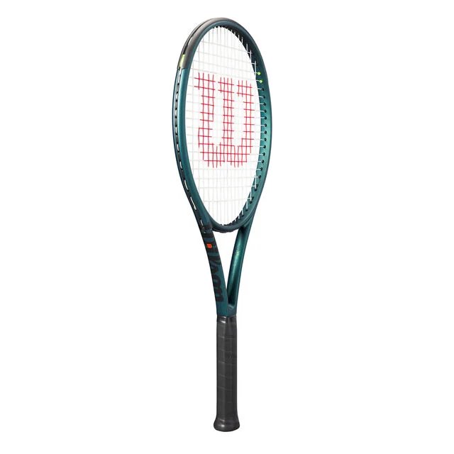Wilson Blade 100L V9 tennis racket – a lightweight and maneuverable Wilson Blade for control, stability and feel