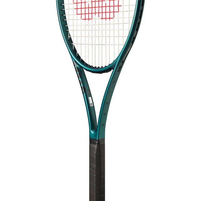 Wilson Blade 98 16x19 V9 tennis racket, Wilson Blade for control and stability