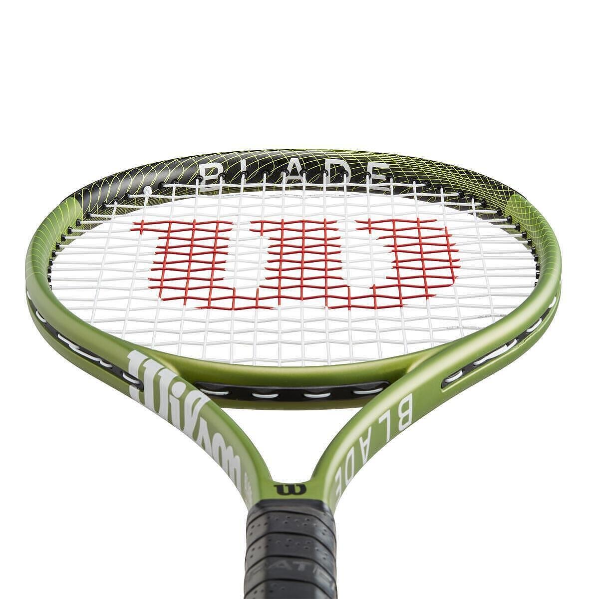 Тенис ракета Wilson Blade Feel 100 с BLX технология и отличен контрол за клубни състезатели