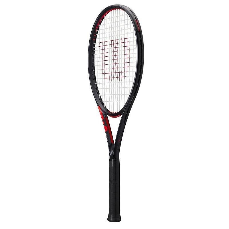 Wilson Clash 100L V3 tennis racket – a light, comfortable, and maneuverable Wilson racket for confident control and power.