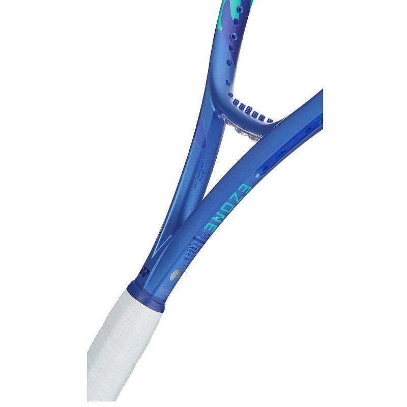 Yonex EZONE 100 Blast Blue 2025 – a powerful and maneuverable racket for intermediate and advanced players