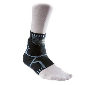Recovery ankle brace with cold therapy packs MCDAVIC