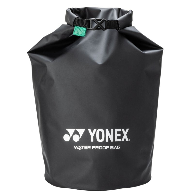 Чанта за аксесоари Yonex Gearlogic Black - водоустойчив сак за съхранение на екипировка и лични вещи.