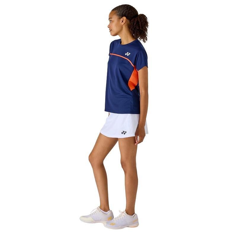 Women's Yonex 26194 Skirt (with shorts) White for badminton and tennis, a lightweight and comfortable sports skirt
