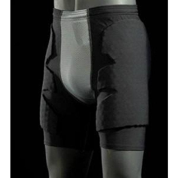 McDAVID HDC protective leggings – compression leggings with HexPad hip and thigh protection for sports.