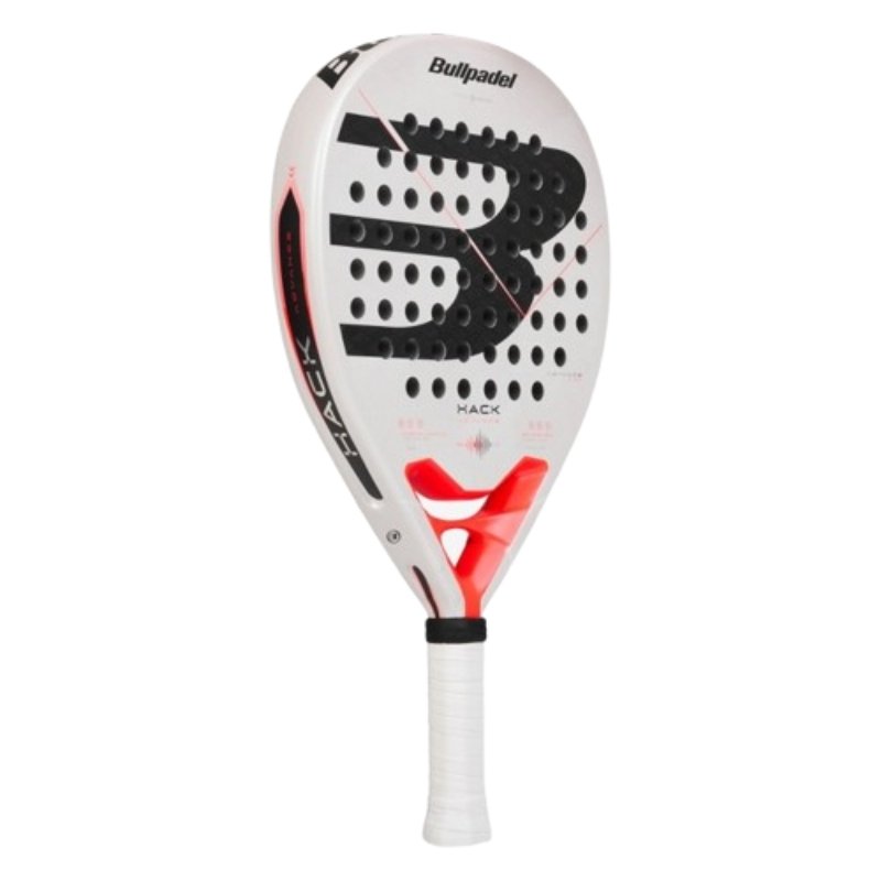 Падел ракета Bullpadel Hack Advance 26, диамантена форма, оптимизиран sweet spot за атаки и контрол.