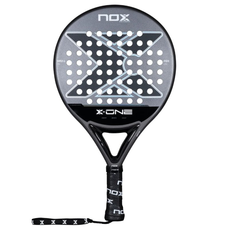 Падел ракета Nox X-One 26 – комфортна и лесна за управление, идеална за начинаещи и средно напреднали играчи.