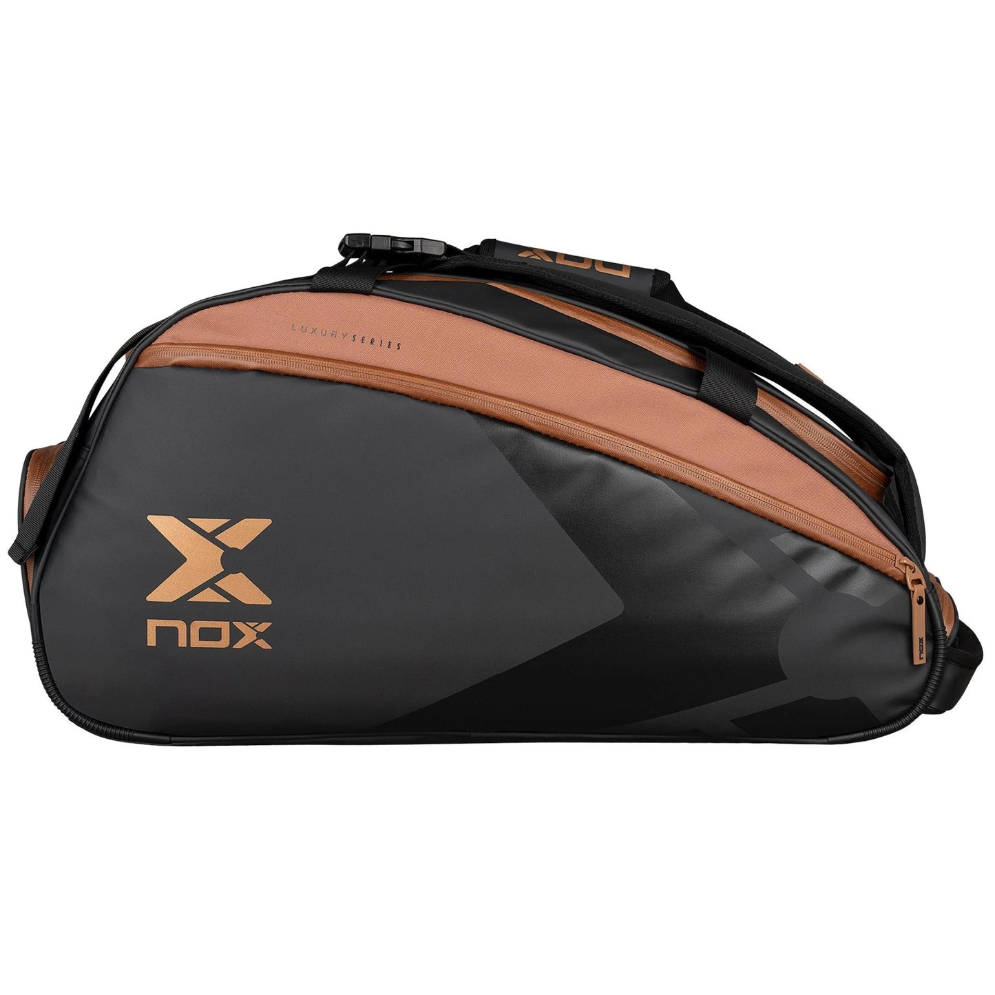 Geantă de padel NOX LUXURY în negru și maro - geantă sport cu compartiment termoizolat, compartimente pentru pantofi și accesorii, design elegant și durabil.