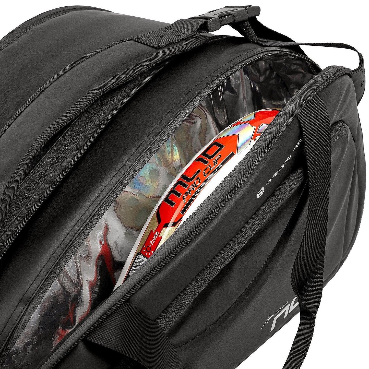 geantă de padel NOX Pro Series Black – geantă sport elegantă în culoare camel, cu compartiment termo, compartiment pentru pantofi și spațiu pentru până la 3 rachete de padel.