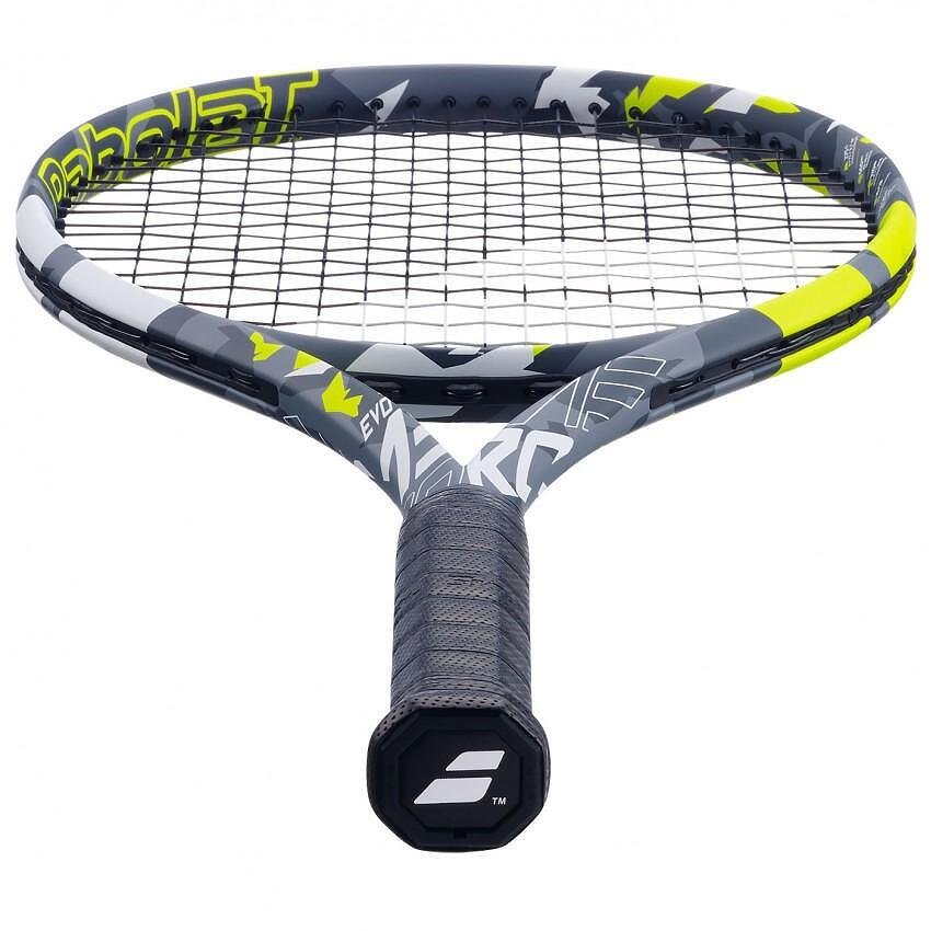 Тенис ракета Babolat Evo Aero – лека тенис ракета за комфорт, контрол и повече въртеливост на корта