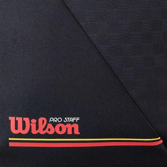 Раница Wilson Pro Staff Classic – стилна тенис раница Wilson с емблематичен дизайн за тенис екипировка.