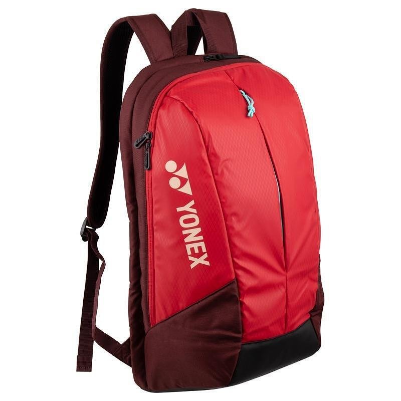 Раница Yonex Team 28L Ruby Red – стилна тенис раница 28L в ruby red за тренировки, пътувания и спортна екипировка.