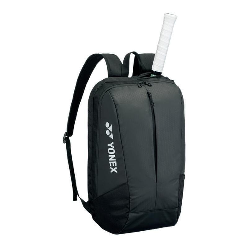 Раница Yonex Team 28L Black - черна тенис раница Yonex 28L за ракети, удобна за тенис екипировка и тенис сак.