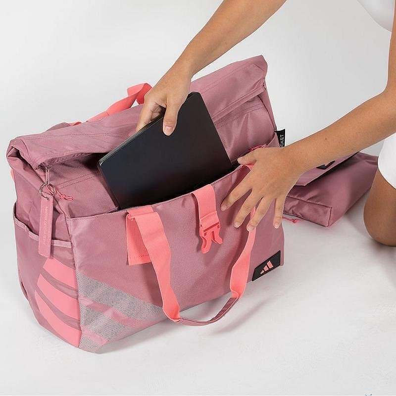 Спортна чанта adidas Weekend Bag Martita Ortega 2026 – оранжево-розова, roll-top дизайн, 30–35 л капацитет