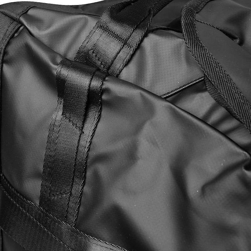 Yonex DUFFLE BAG black sports bag, durable and spacious, suitable for tennis bags and tennis gear.
