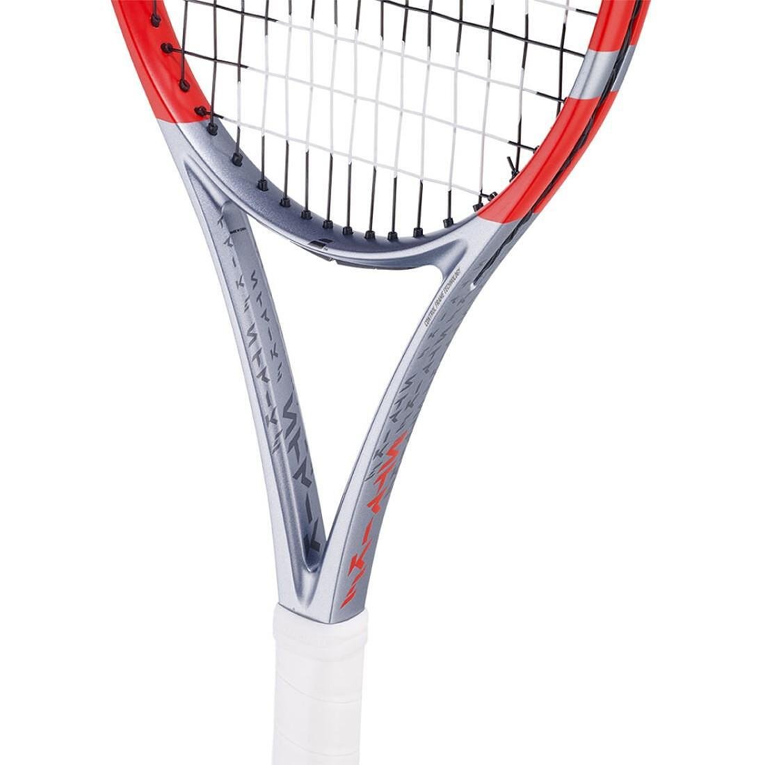 Rachetă de tenis Babolat Pure Strike Junior 26 Gen4 pentru copii 9-11 ani, 250 g, cu control și manevrabilitate excelente.