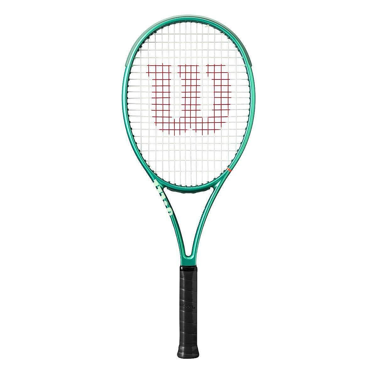 Wilson Blade 101 Team V10 tennis racket, pre-strung, for control, comfort and maneuverability.