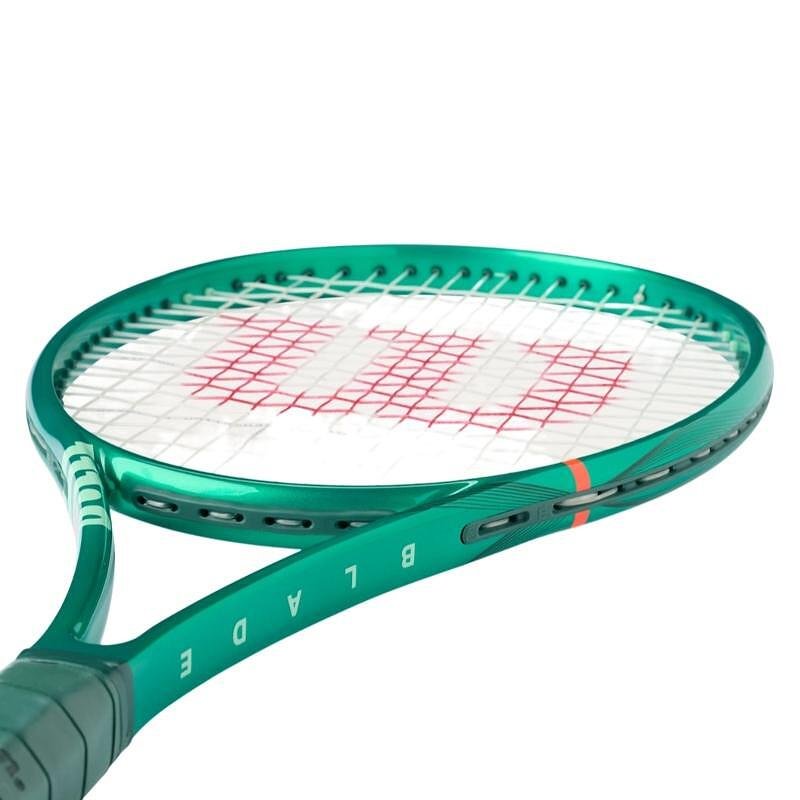 Тенис ракета Wilson Blade 98 16x19 V10 – Wilson Blade, тенис ракети Wilson за контрол и прецизност