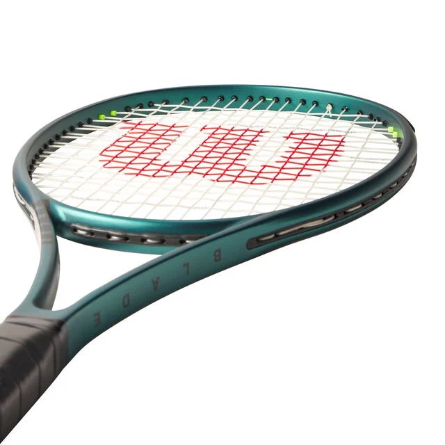 Wilson Blade 98 16x19 V9 tennis racket – Wilson Blade V9 for control and stability