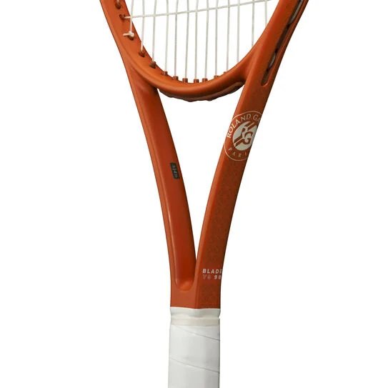 Wilson Blade 98 V9.0 16X19 RG tennis racket – tournament Wilson Blade for control, stability, and precise play
