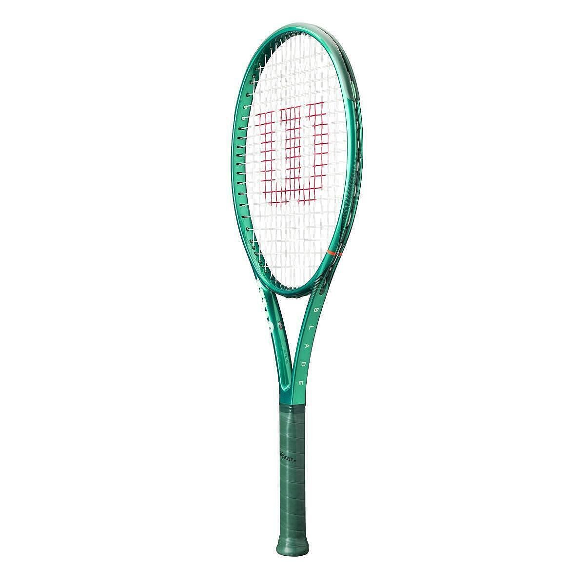 Тенис ракета Wilson Blade 104 V10 – Wilson Blade с по-голям sweet spot, контрол и мощност за модерна игра.