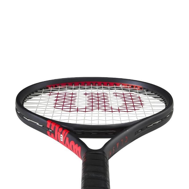 Rachetă de tenis Wilson Clash 25 V3.0 în negru și roșu, rachetă junior ușoară și confortabilă pentru control și stabilitate