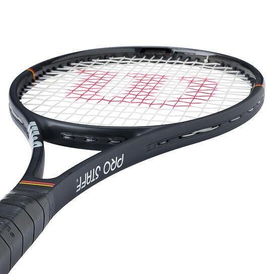 Wilson Pro Staff 97L Classic tennis racket – lightweight, maneuverable, and with a classic design for precise control.