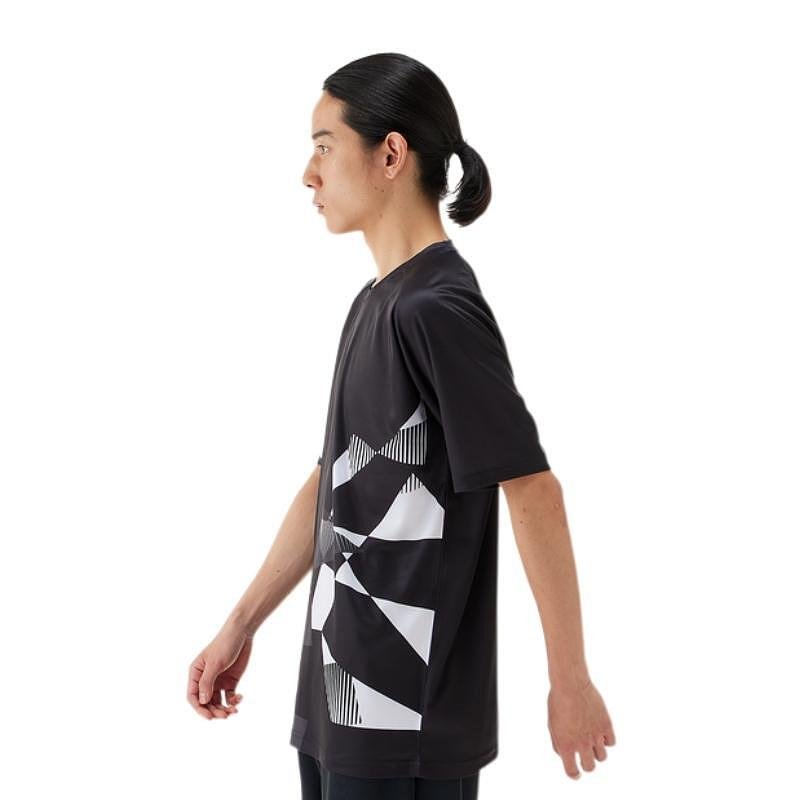 Тениска Yonex 16744 Unisex Black, черна унисекс спортна тениска Yonex за тренировки и ежедневие