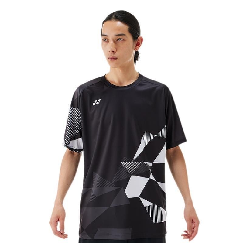 Тениска Yonex 16744 Unisex Black – черна унисекс тениска за спорт и ежедневие, лека и дишаща.