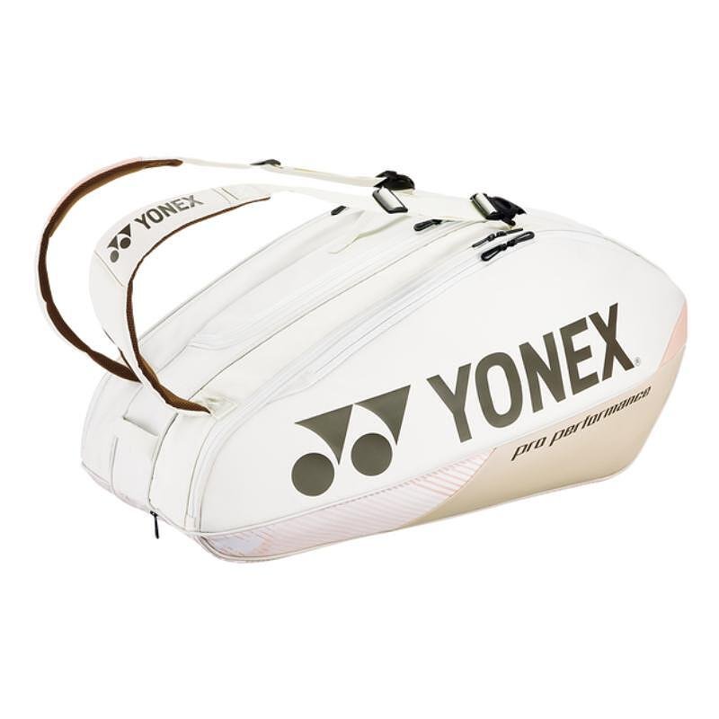 Термобег YONEX PRO BAG Sand Beige - 9 ракети, стилен тенис сак Yonex за 9 ракети и отделение за обувки.